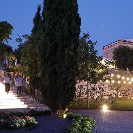Hotel Villa Flora Relais Caltanissetta Esterno foto