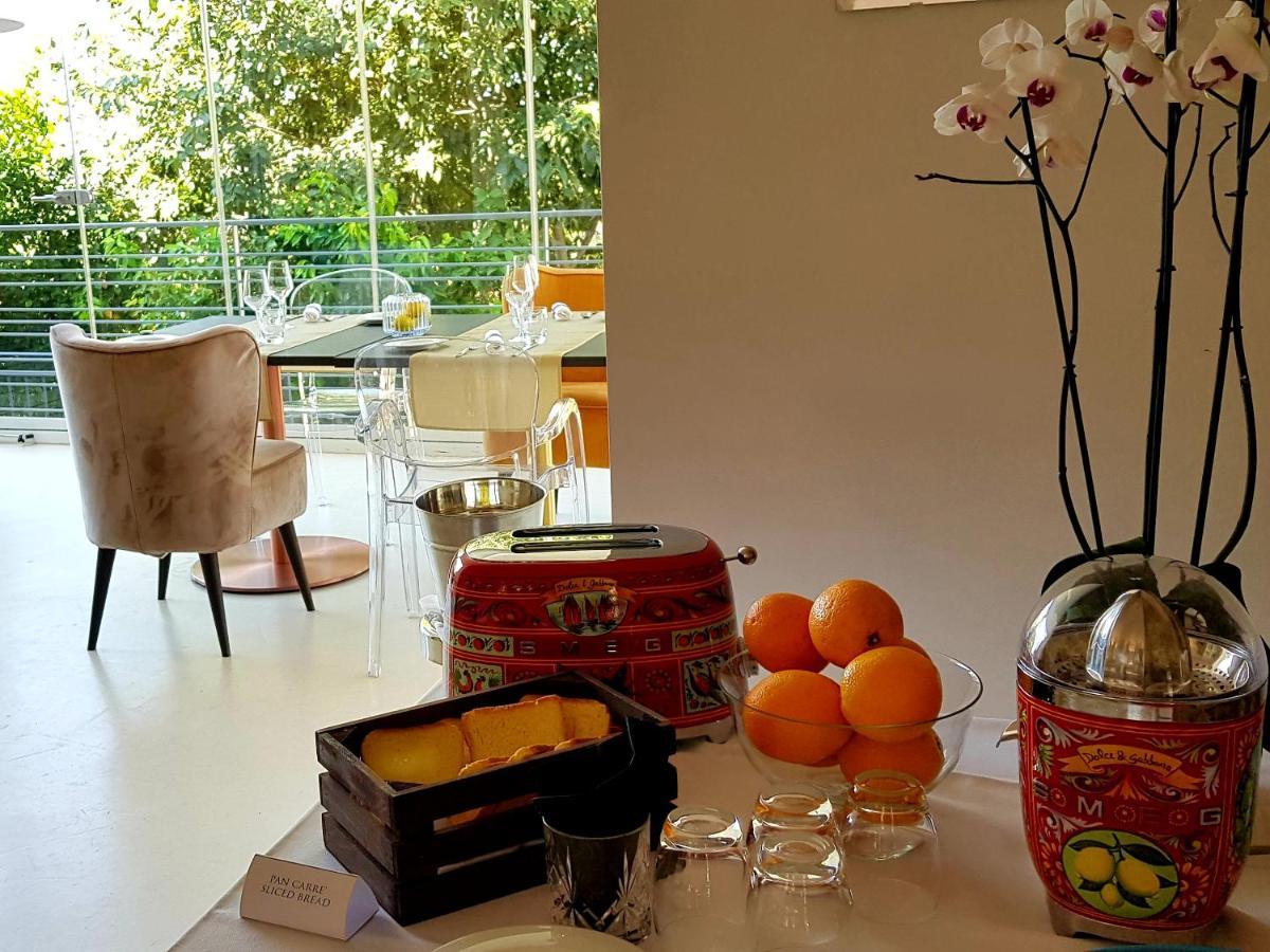 Hotel Villa Flora Relais Caltanissetta Esterno foto