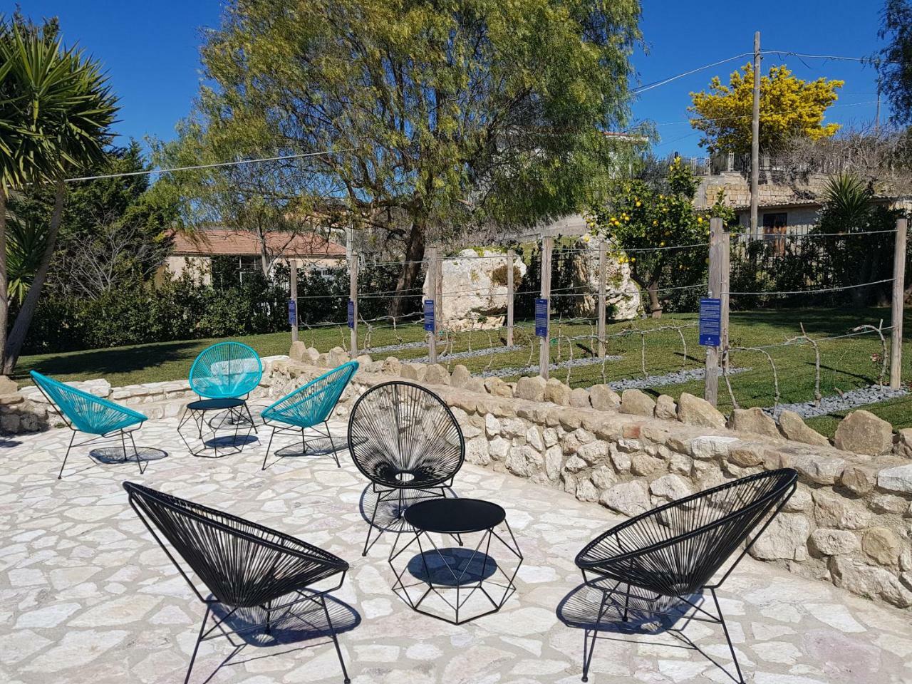 Hotel Villa Flora Relais Caltanissetta Esterno foto