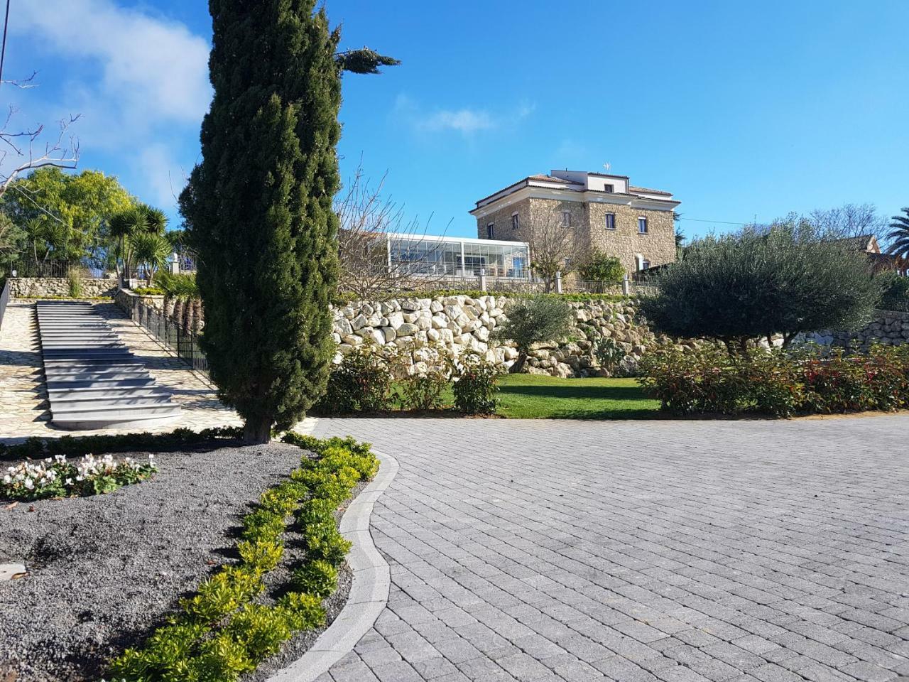 Hotel Villa Flora Relais Caltanissetta Esterno foto