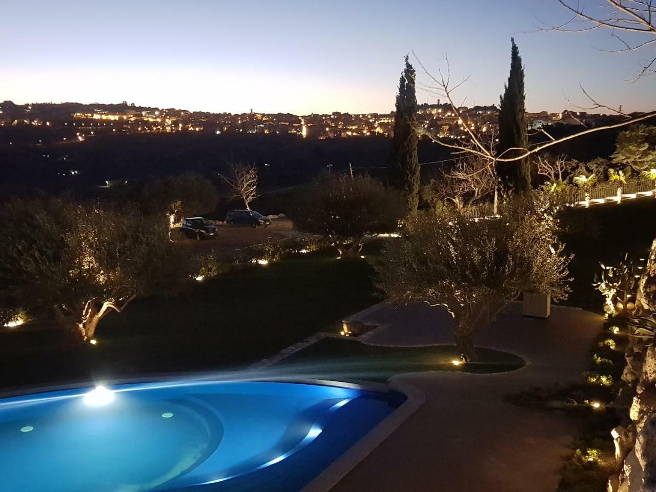 Hotel Villa Flora Relais Caltanissetta Esterno foto