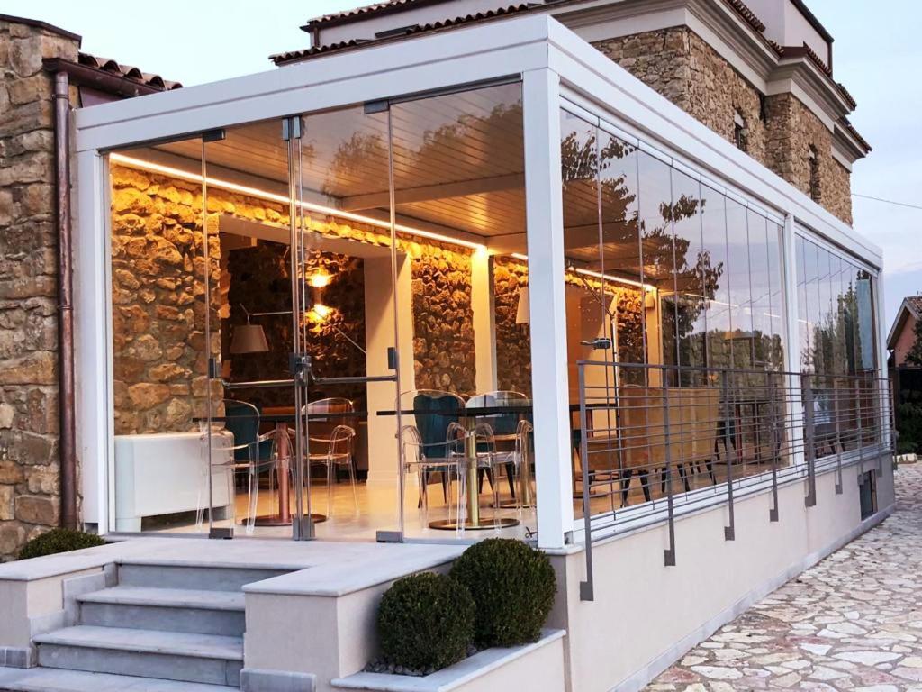 Hotel Villa Flora Relais Caltanissetta Esterno foto